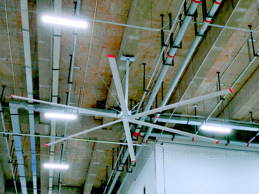 求解！大型廠房降溫需要什么設(shè)備