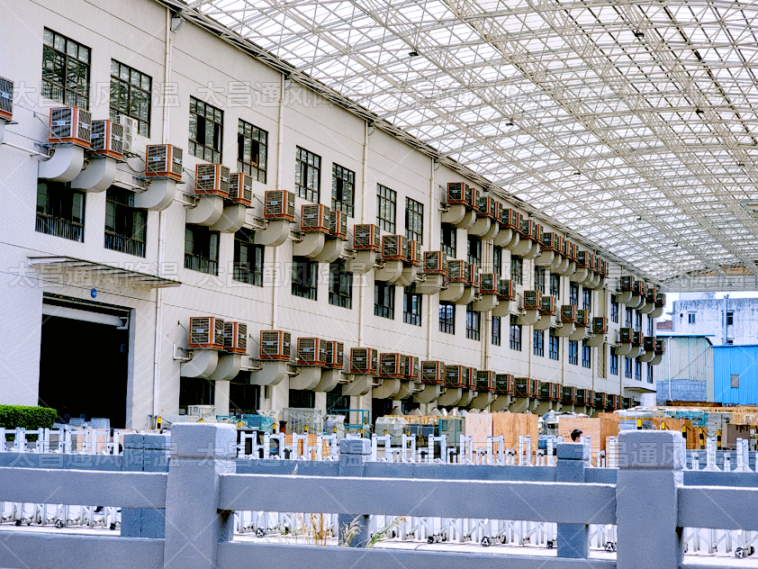 廠房太熱怎么降溫？車間降溫設(shè)備解決方案