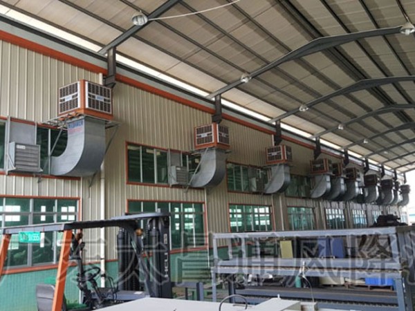 車間降溫設(shè)備東莞環(huán)?？照{(diào)：廠房降溫規(guī)劃一站式服務