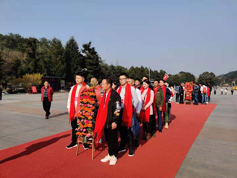 潤(rùn)東方環(huán)?？照{(diào)團(tuán)隊(duì)出游