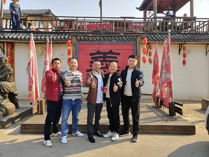 潤(rùn)東方環(huán)?？照{(diào)團(tuán)隊(duì)出游